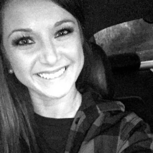 Meet your Posher, Haley - Picture 1 of 1